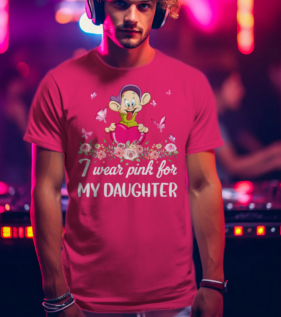 I Wear Pink For My Daughter Dopey Holding Heart With Butterflies And Flowers T-Shirt