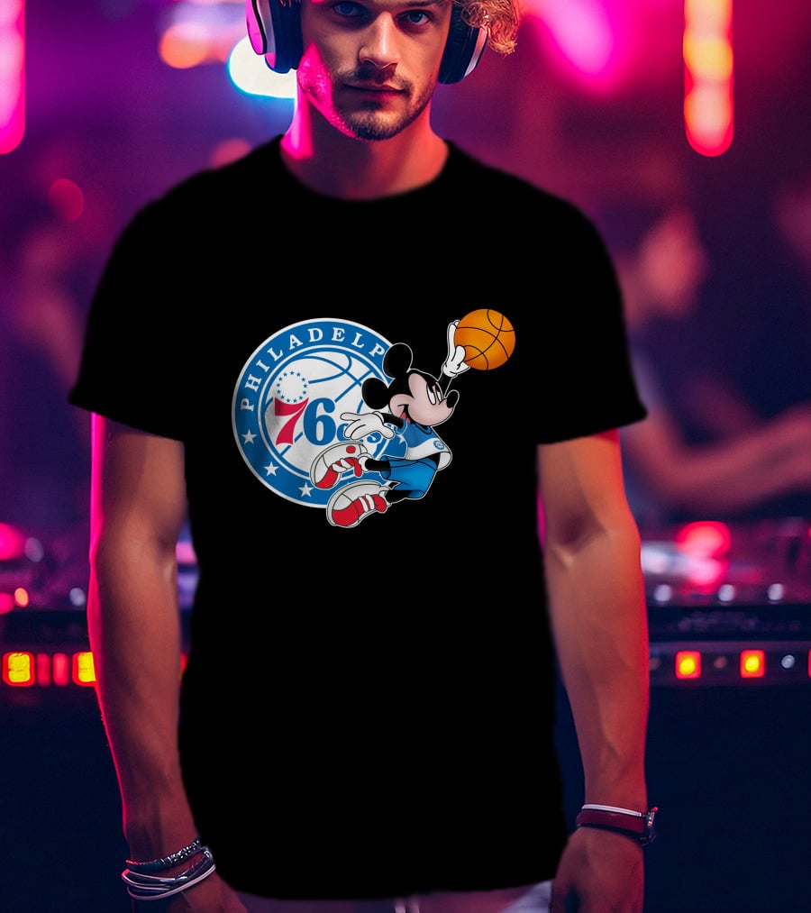 Philadelphia 76ers Mickey Basketball Dunk T-Shirt