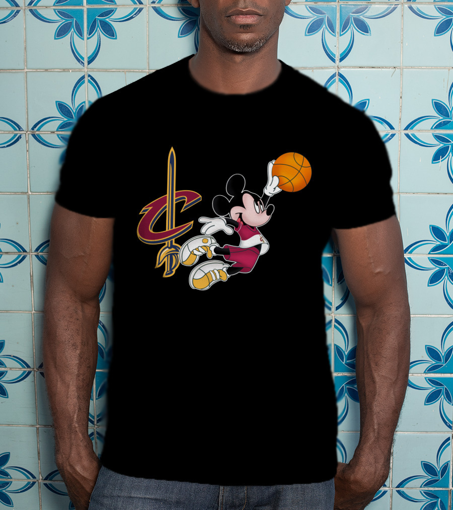 Cleveland Cavaliers Mickey Basketball Dunk T-Shirt