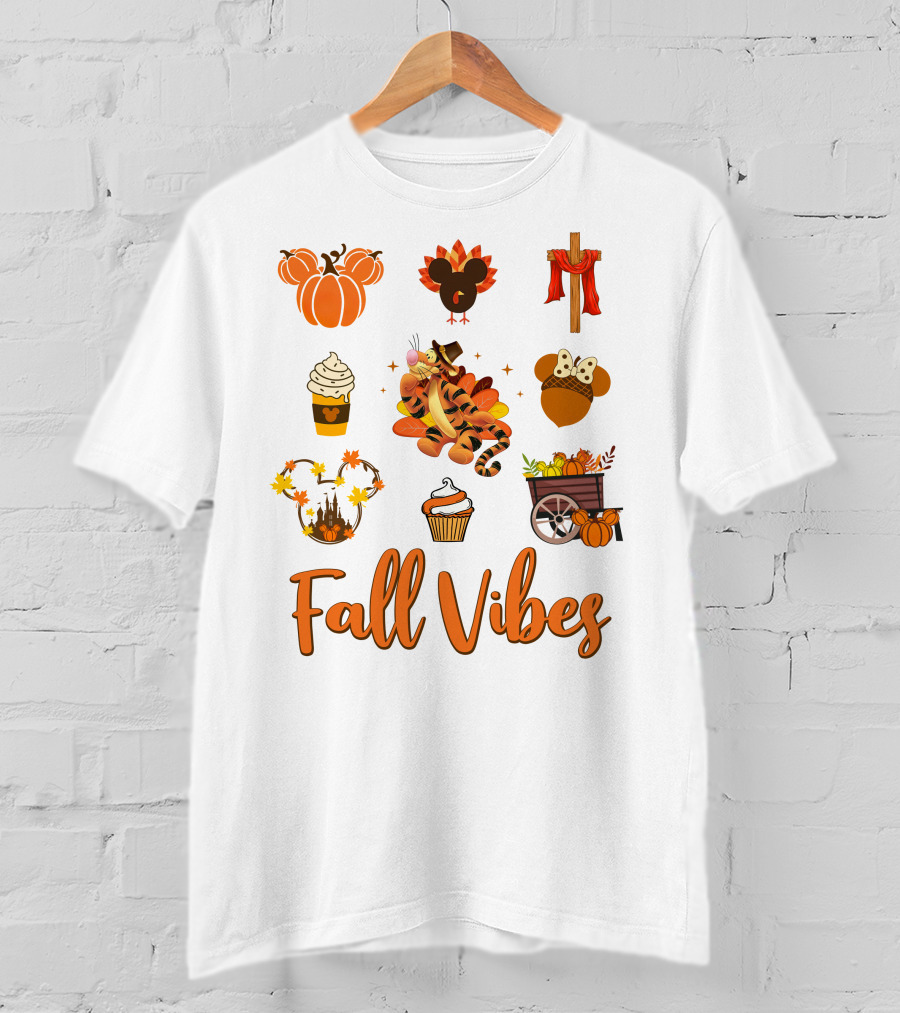 Tigger Fall Vibes Autumn Pumpkin Coffee Castle Thanksgiving Cupcake Harvest T-Shirt