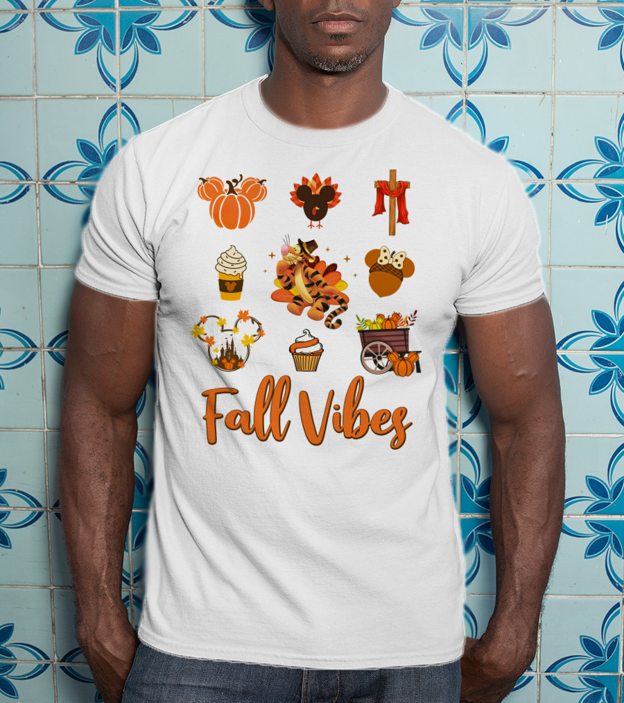 Tigger Fall Vibes Autumn Pumpkin Coffee Castle Thanksgiving Cupcake Harvest T-Shirt