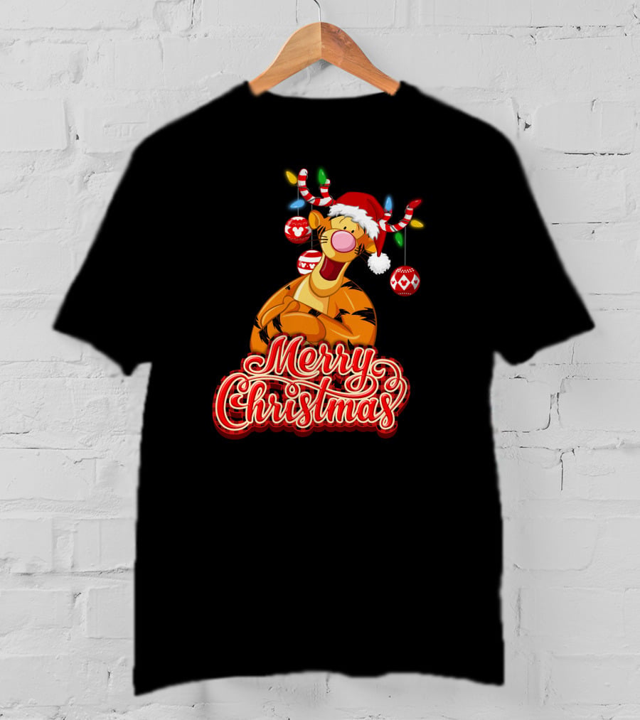 Merry Christmas Tigger Santa Hat Festive Lights And Ornaments T-Shirt