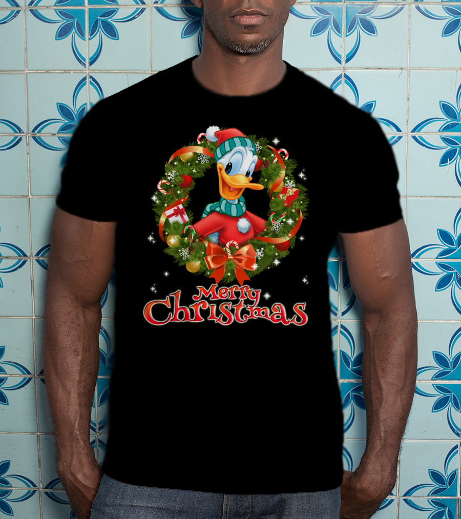Merry Christmas Donald Duck Wreath T-Shirt