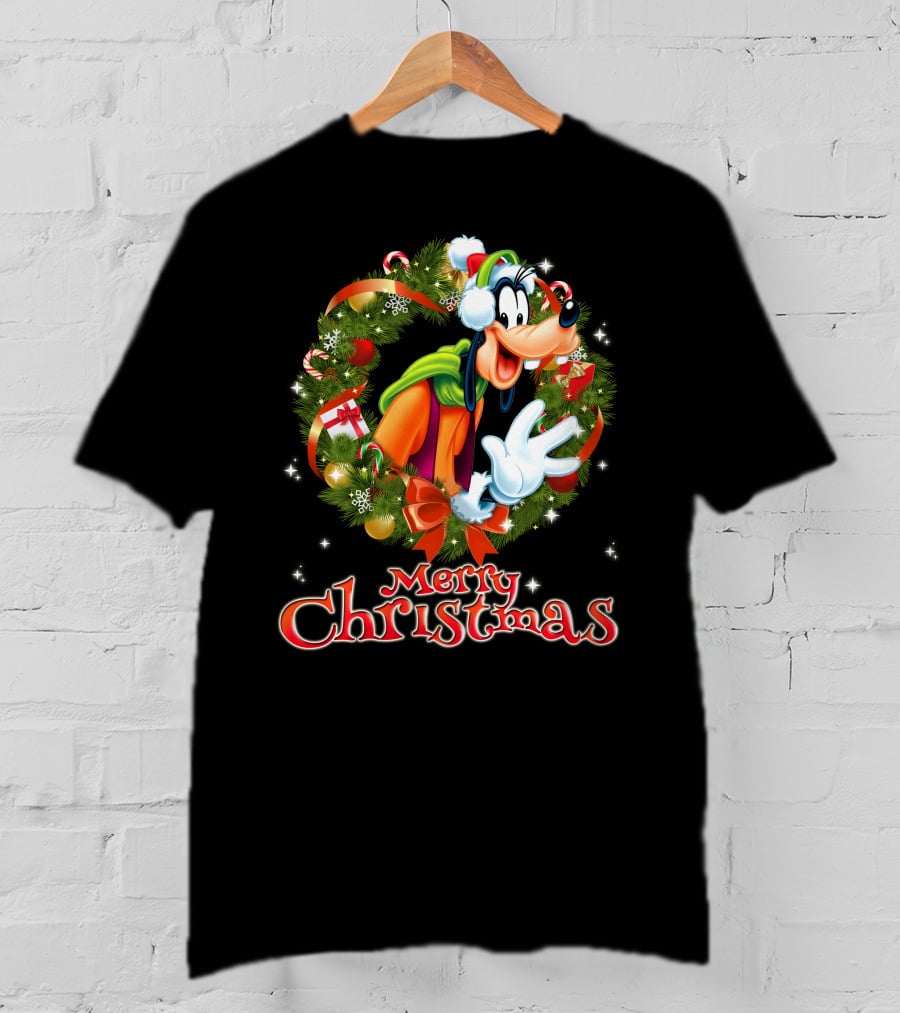 Merry Christmas Goofy Wreath Holiday Celebration T-Shirt