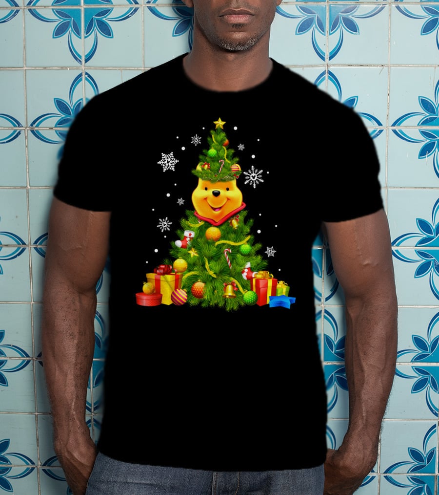 Pooh Christmas Tree With Snowflakes And Gifts T-Shirt