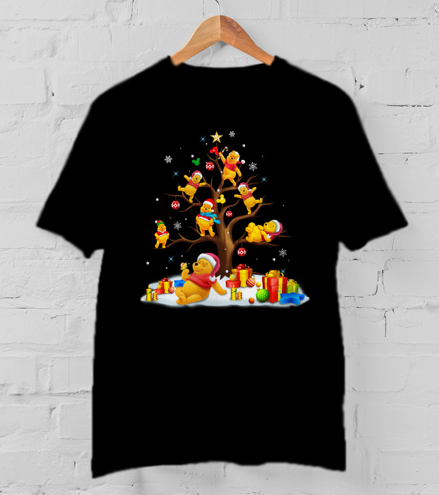 Pooh Bear Christmas Tree With Santa Hat And Presents T-Shirt