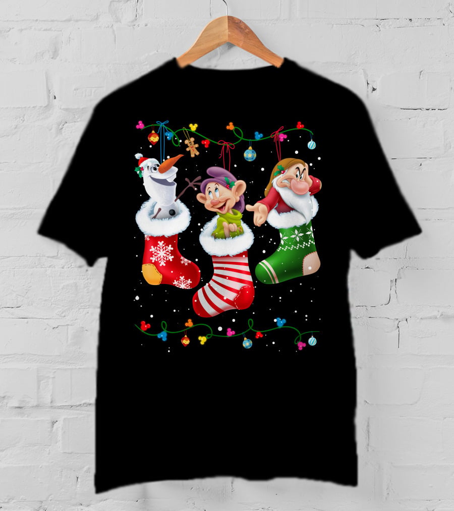 Olaf Dopey Grumpy Christmas Stockings Snowflake Garland T-Shirt
