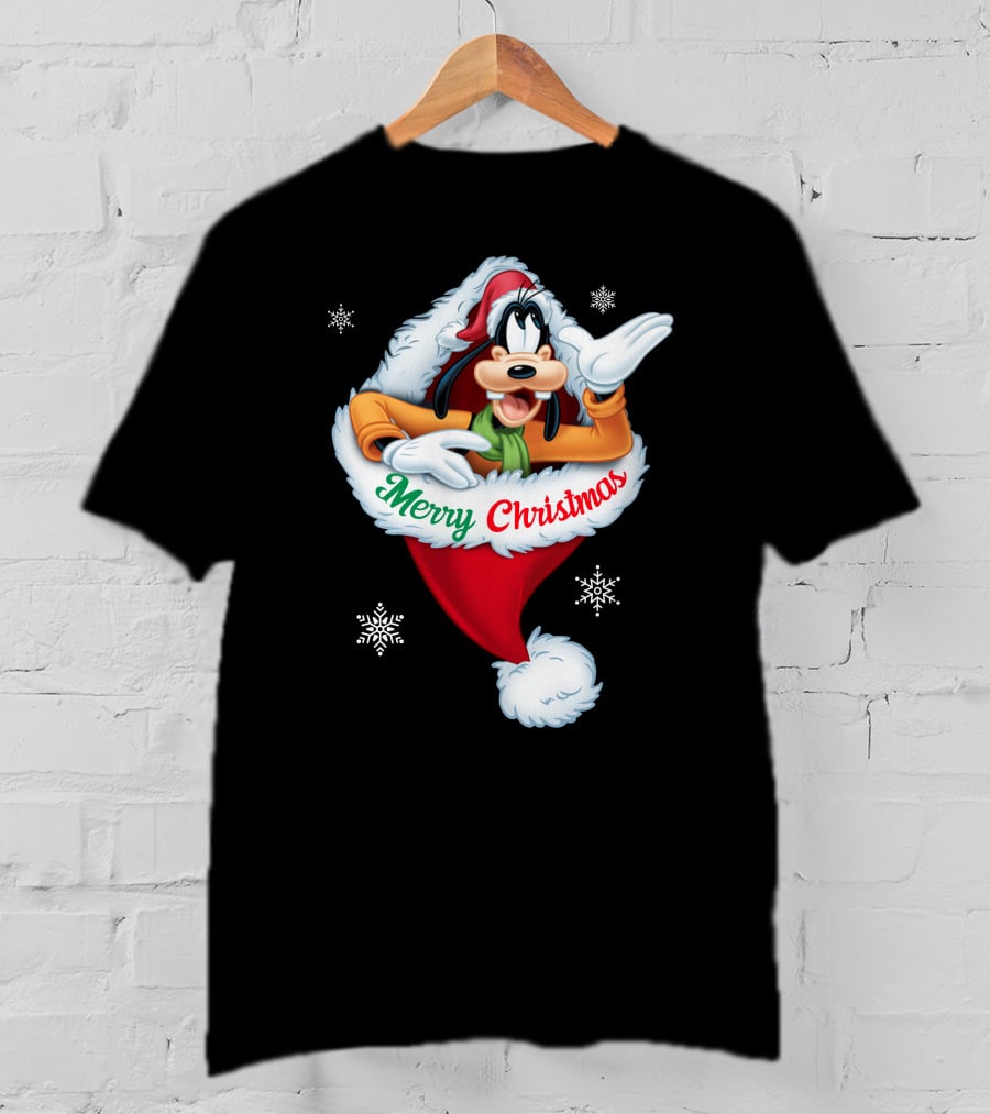 Merry Christmas Goofy In Santa Hat With Snowflakes T-Shirt