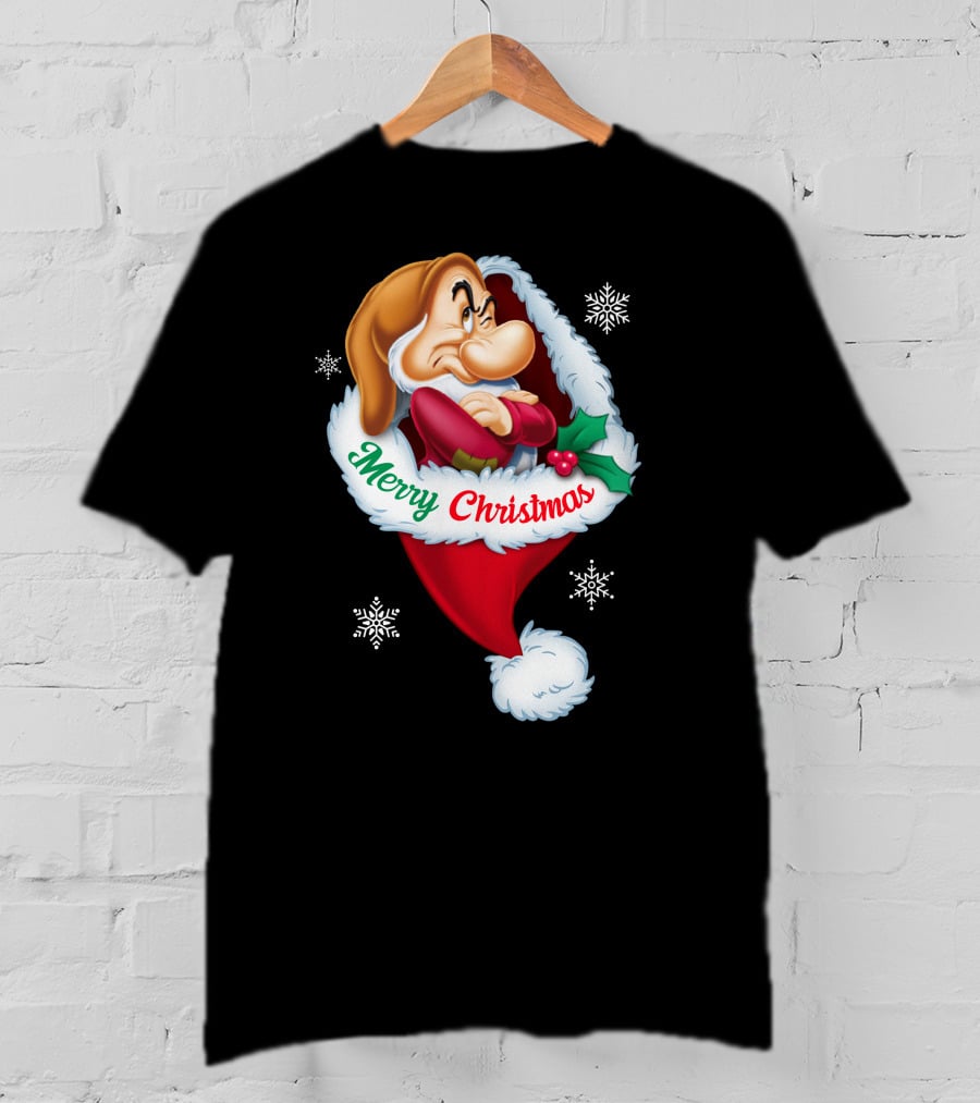 Grumpy Merry Christmas Santa Hat And Snowflakes T-Shirt