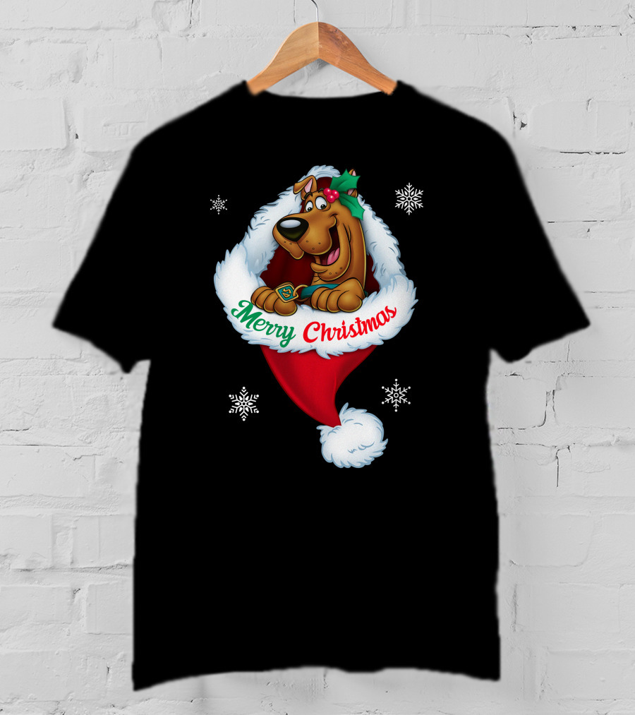 Scooby Doo Merry Christmas Snowflakes Santa Hat T-Shirt