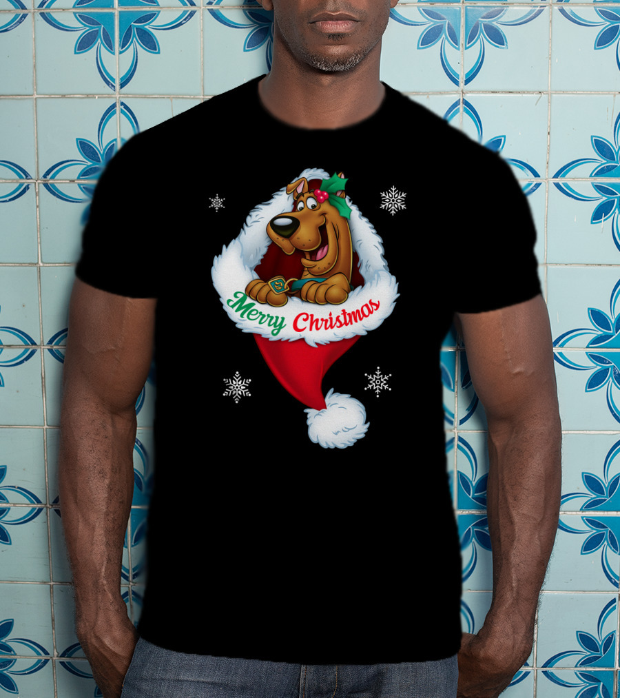 Scooby Doo Merry Christmas Snowflakes Santa Hat T-Shirt
