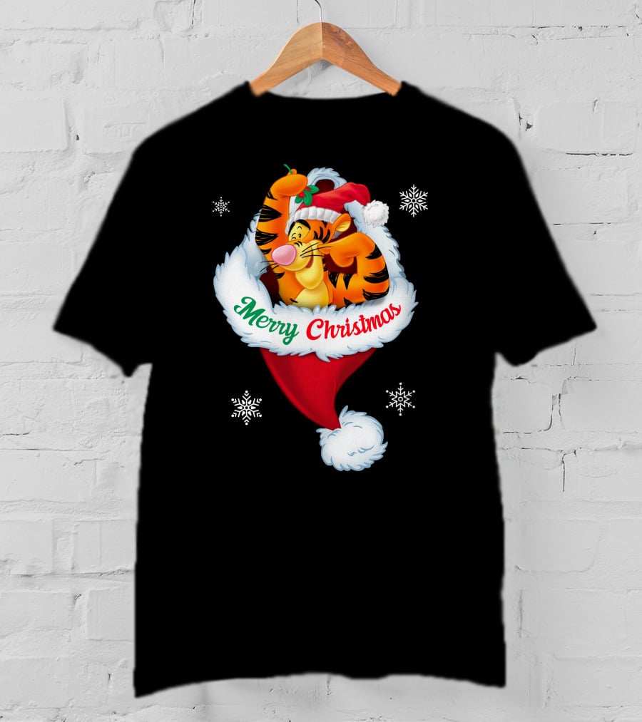 Merry Christmas Tigger Santa Hat Snowflakes T-Shirt
