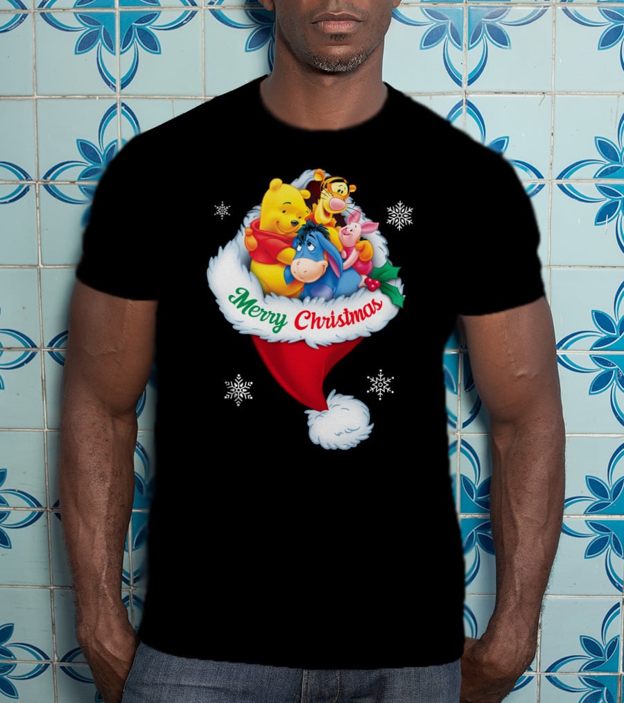 Winnie The Pooh Merry Christmas Santa Hat Snowflakes T-Shirt