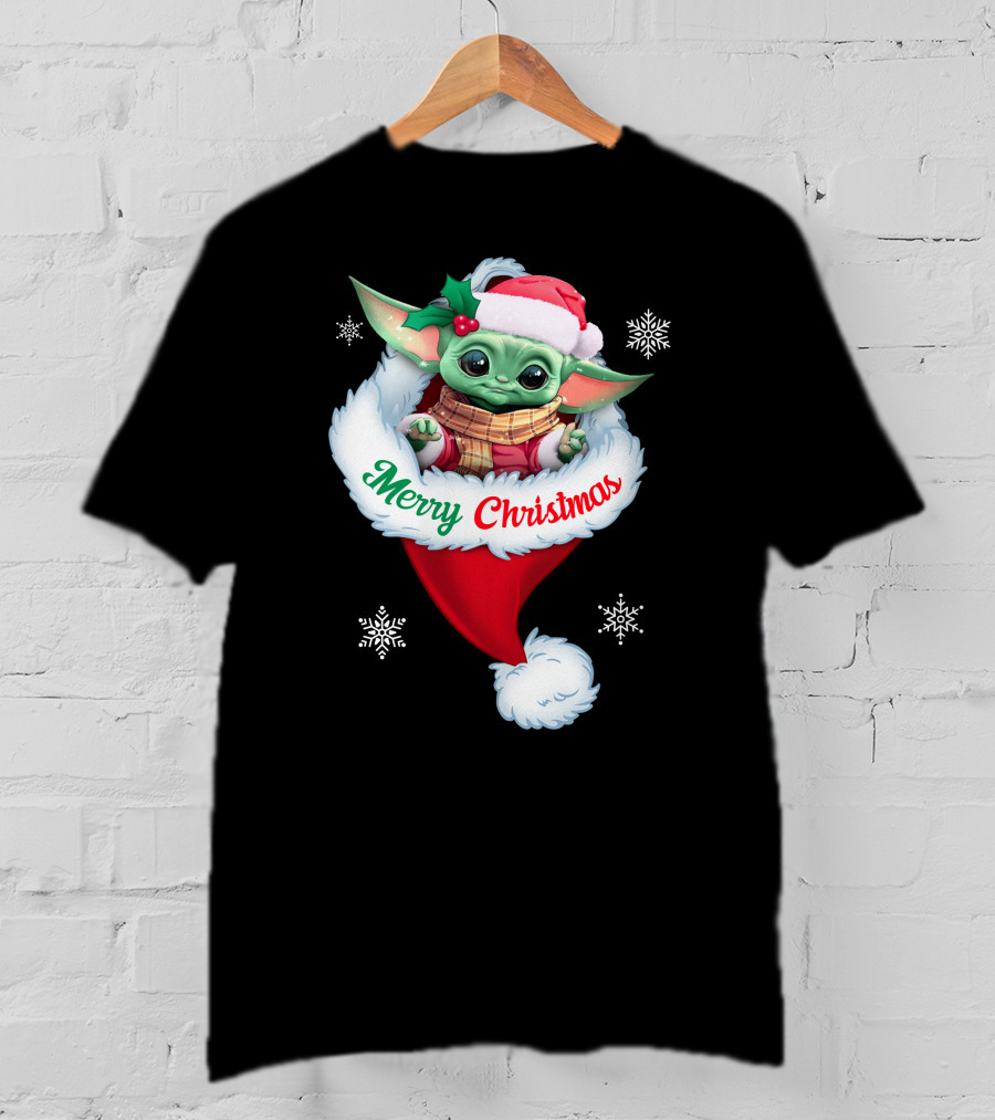 Merry Christmas Yoda Santa Hat Snowflakes T-Shirt