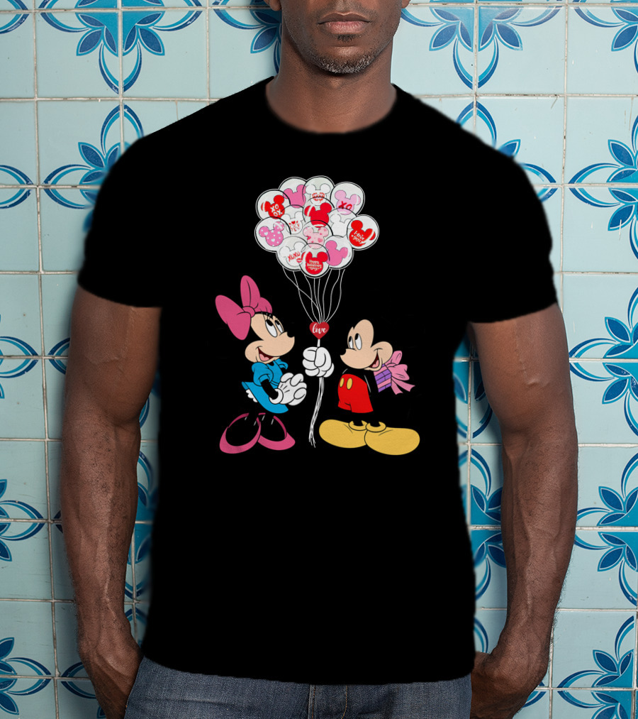 Mickey & Minnie Love Balloons Xo Kiss Me T-Shirt