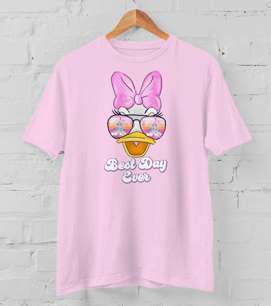 Best Day Ever Daisy Duck Disney Castle Reflection T-Shirt