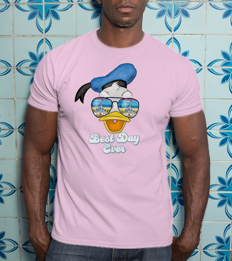 Donald Duck Best Day Ever Sunglasses And Castle T-Shirt