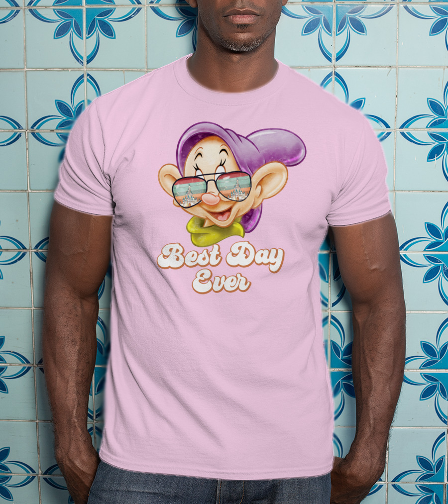 Best Day Ever Dopey Sunglasses Castle T-Shirt