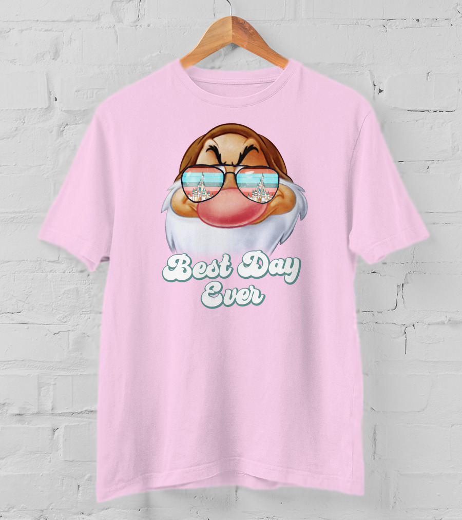 Best Day Ever Grumpy Dwarf Sunglasses Castle Scene T-Shirt
