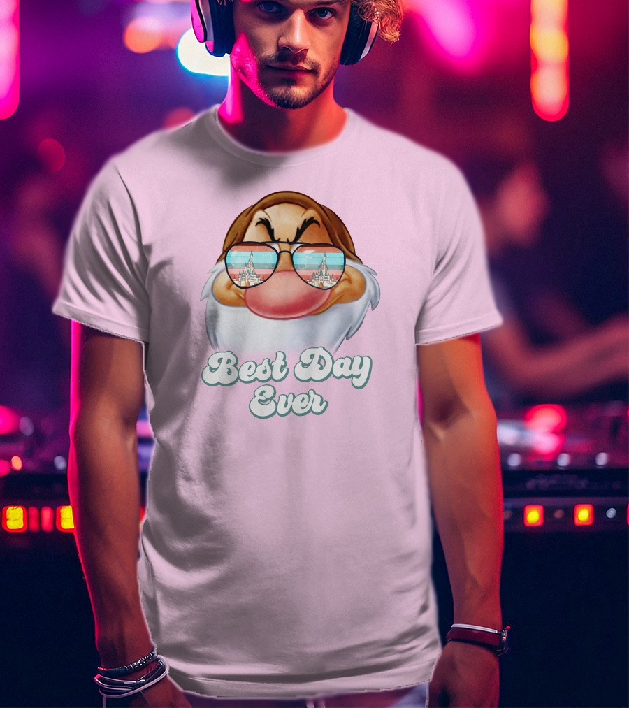 Best Day Ever Grumpy Dwarf Sunglasses Castle Scene T-Shirt