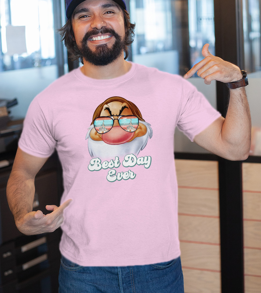 Best Day Ever Grumpy Dwarf Sunglasses Castle Scene T-Shirt