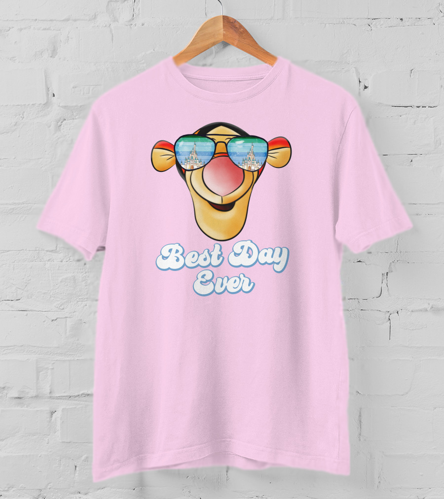 Tigger Best Day Ever Disney Castle Sunglasses T-Shirt