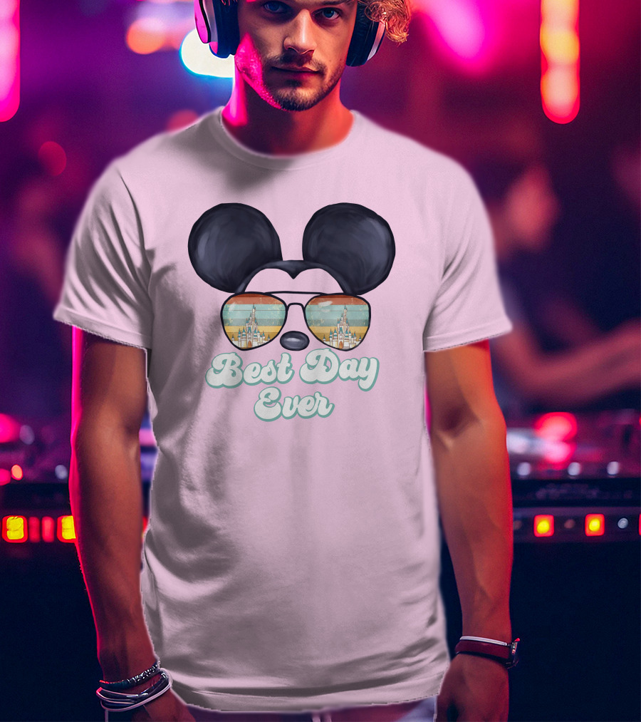 Mickey Best Day Ever Glasses Castle Retro T-Shirt