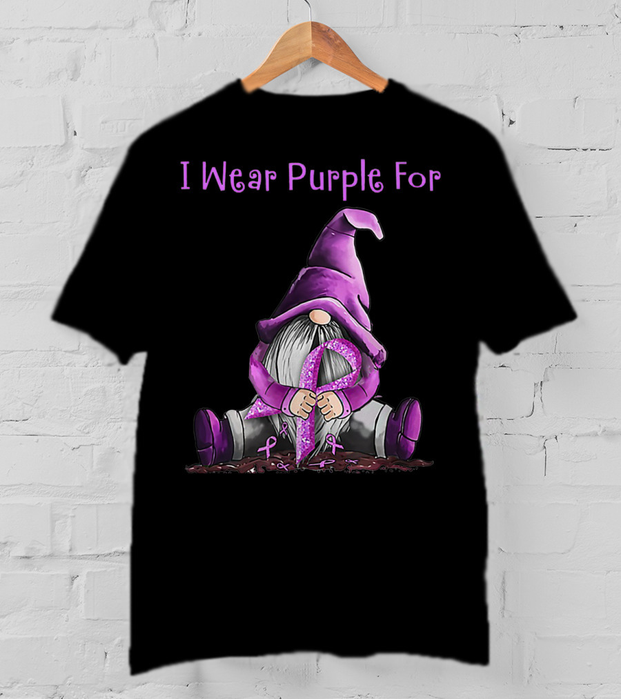 I Wear Purple For Fibromyalgia Awareness Gnome Holding Purple T-Shirt