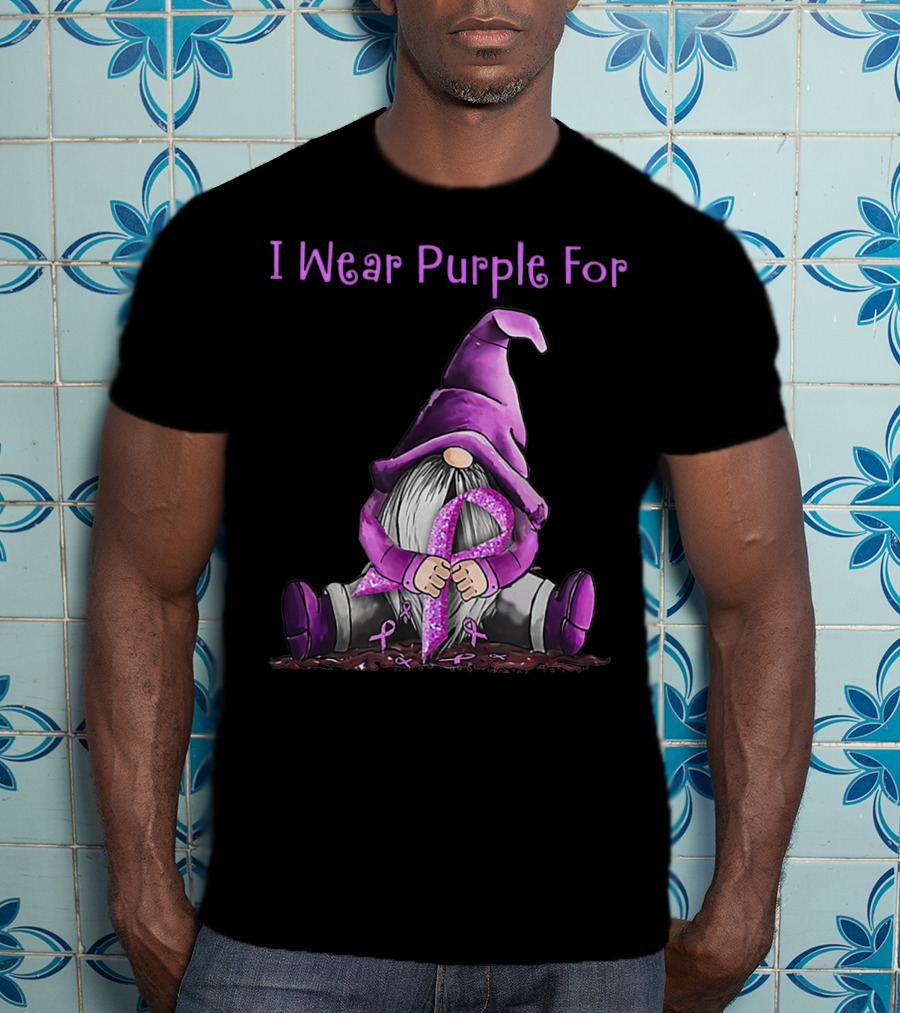 I Wear Purple For Fibromyalgia Awareness Gnome Holding Purple T-Shirt