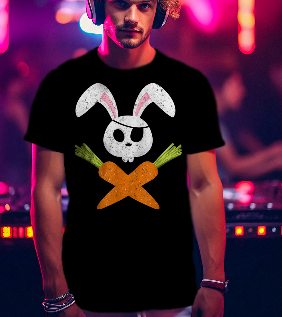 Funny Easter Bunny Rabbit Pirate Skull With Crossed Carrots T-Shirt