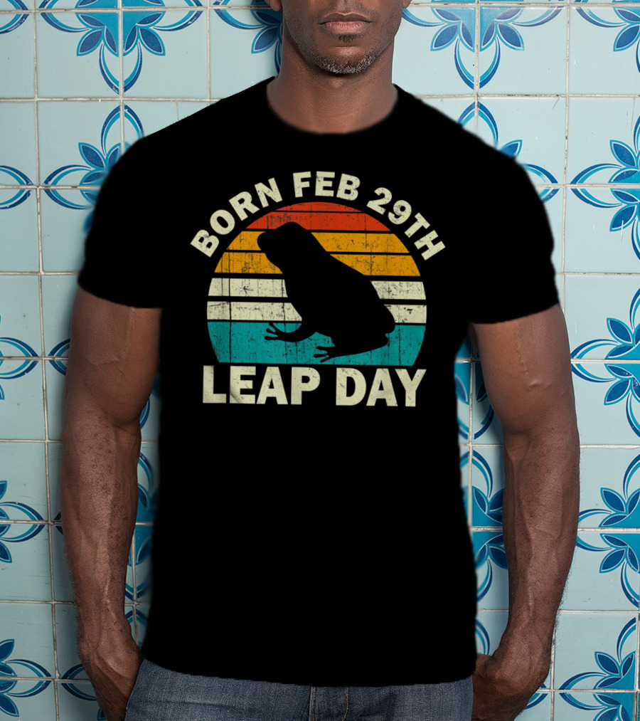 Born Feb 29th Leap Day Frog Vintage Retro Stripe T-Shirt