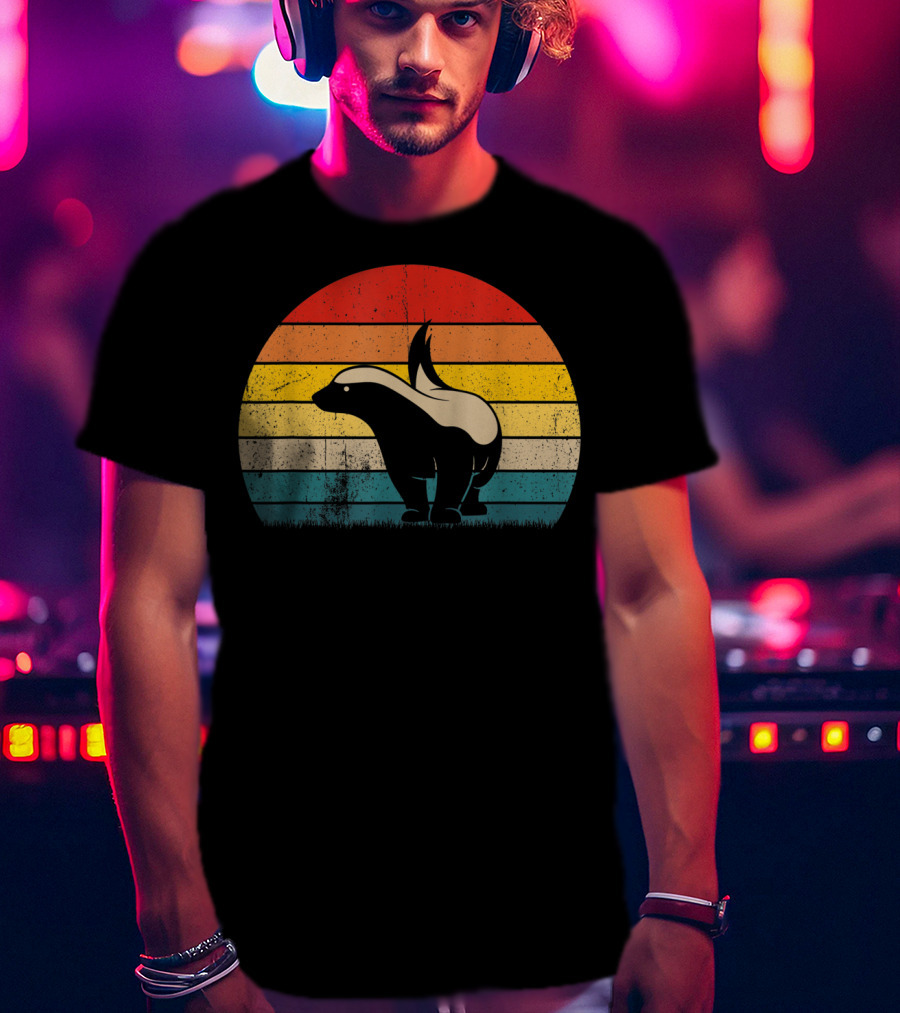 Honey Badger Vintage Sunset Silhouette Retro Style Animal T-Shirt