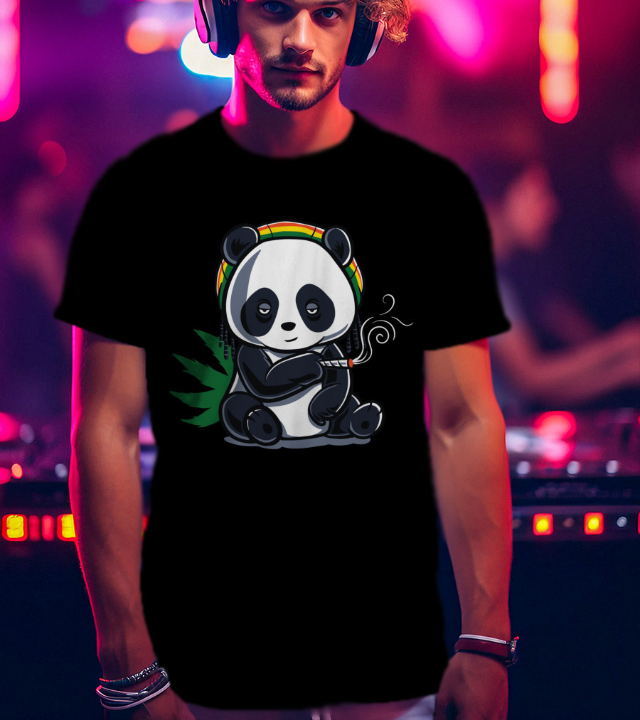 Weed Smoking Panda Rasta Cannabis Stoner THC CBD 420 T-Shirt