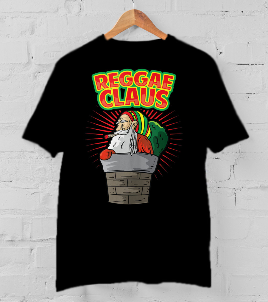 Reggae Claus Santa With Dreadlocks Smoking Weed In Chimney T-Shirt