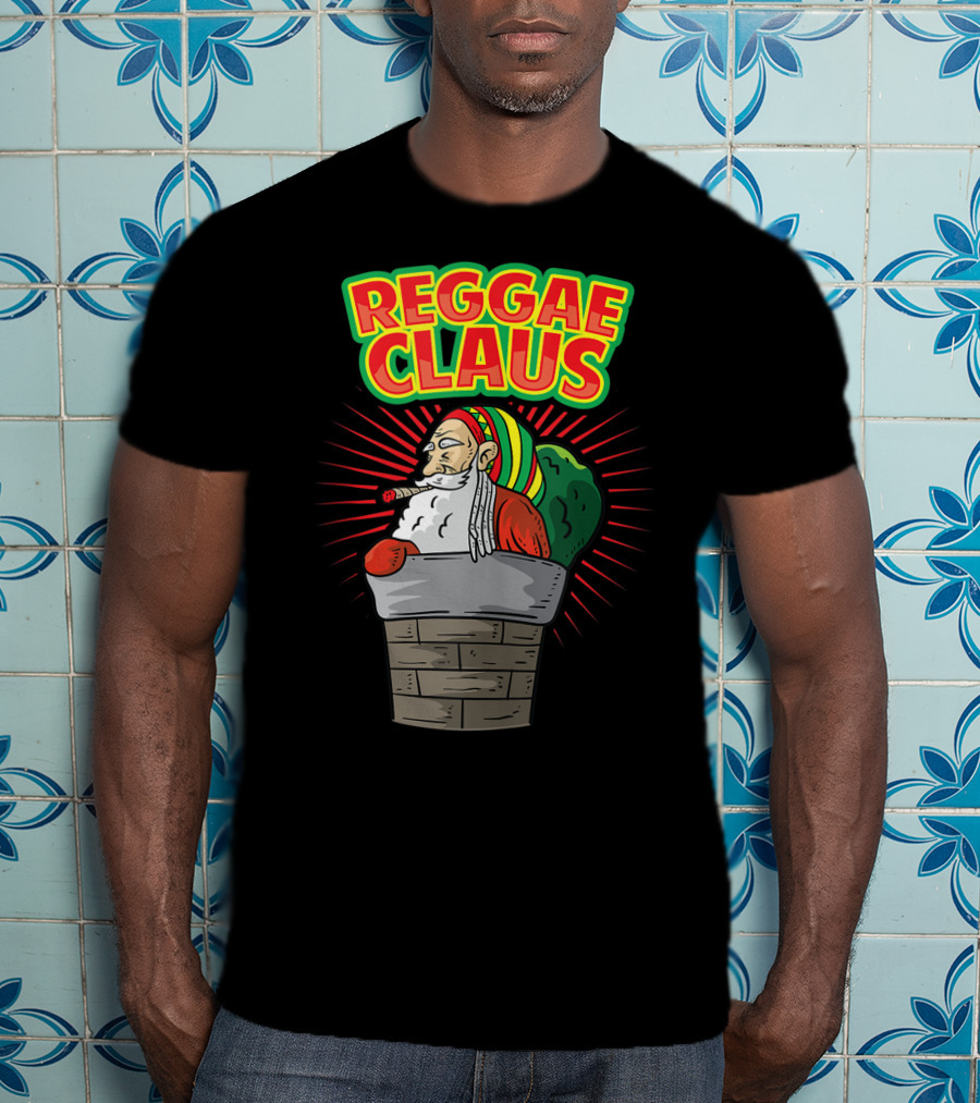 Reggae Claus Santa With Dreadlocks Smoking Weed In Chimney T-Shirt