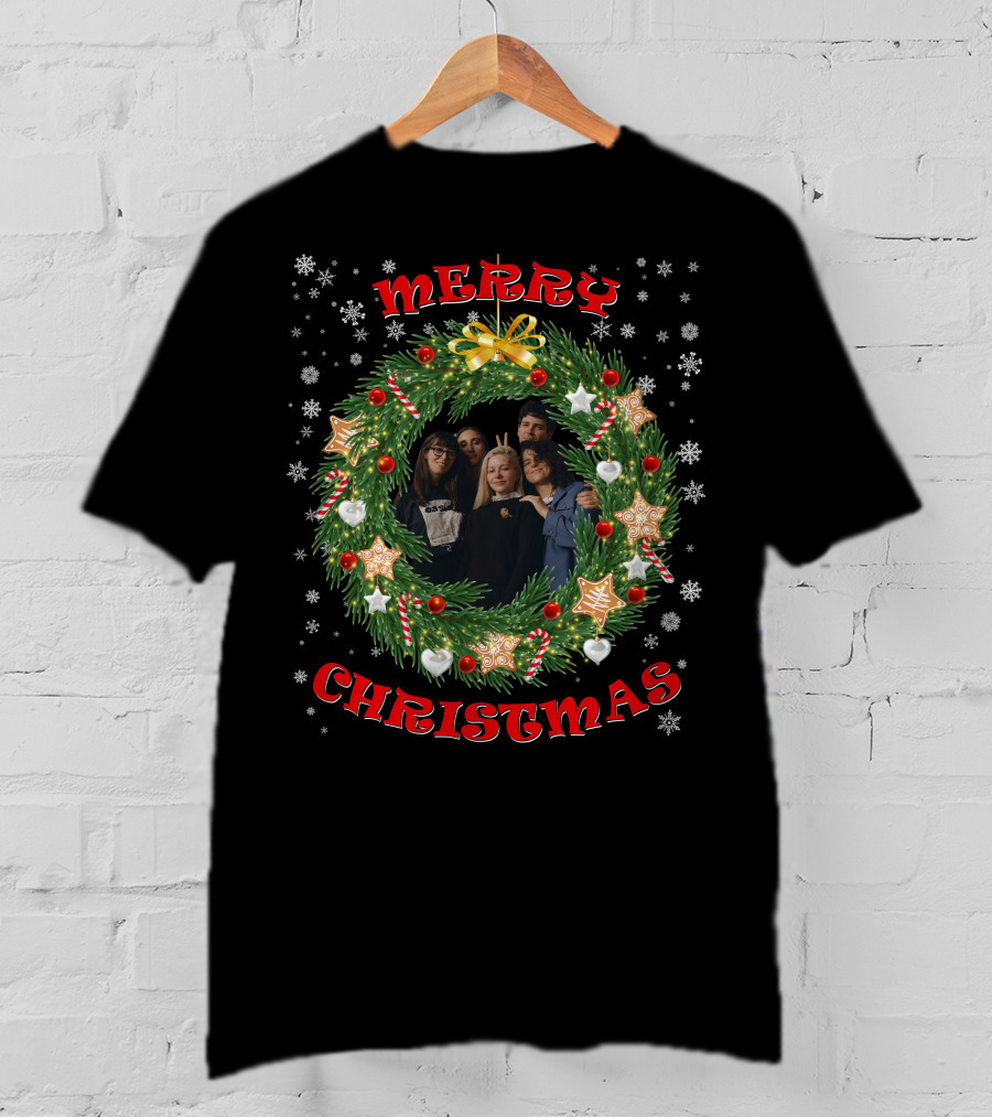 Merry Christmas Alvvays Santa Hat And Christmas Wreath T-Shirt