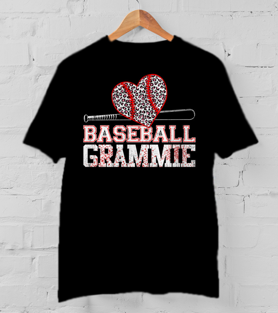 Baseball Grammie Leopard Heart Softball Player T-Shirt