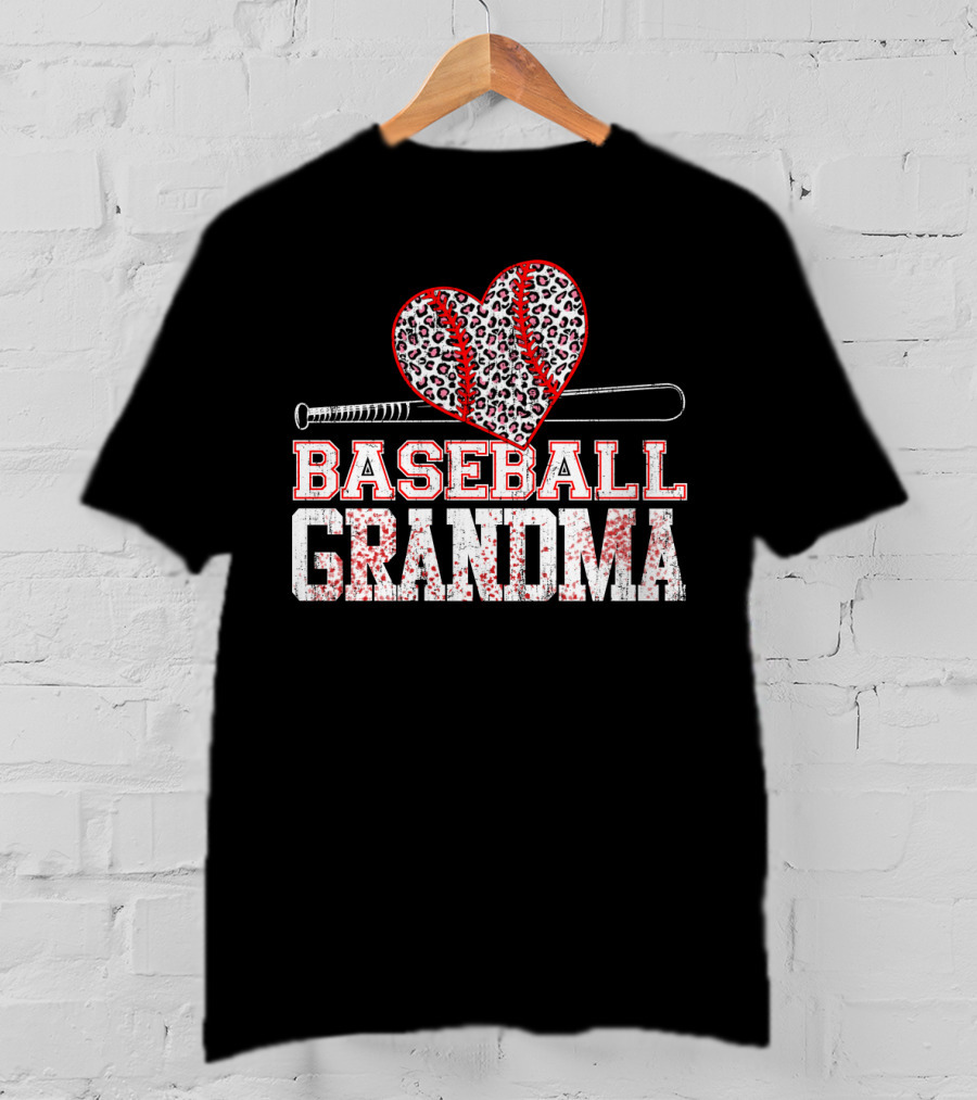 Baseball Grandma Leopard Heart Softball Player T-Shirt