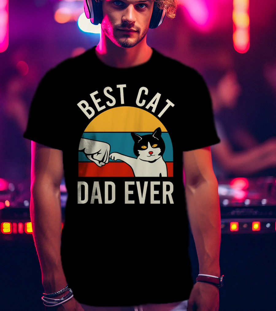 Best Cat Dad Ever Vintage Retro Cat Fist Bump Sunburst T-Shirt