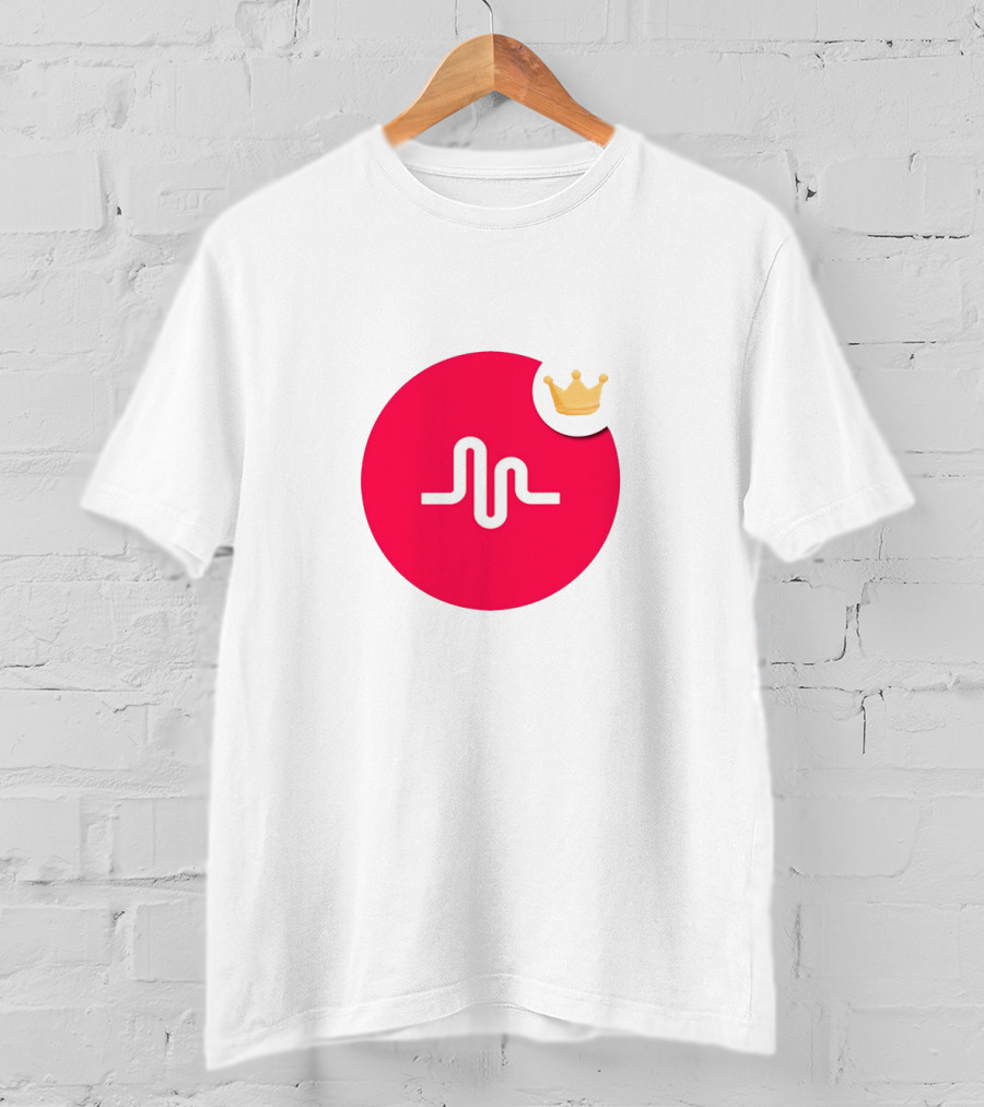 Tate McRae Musical.ly Logo Crown T-Shirt