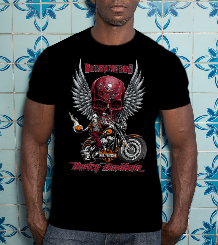 Buccaneers Harley Davidson Motor Cycles Hd15 Nfl Tampa Bay Buccaneers T-Shirt