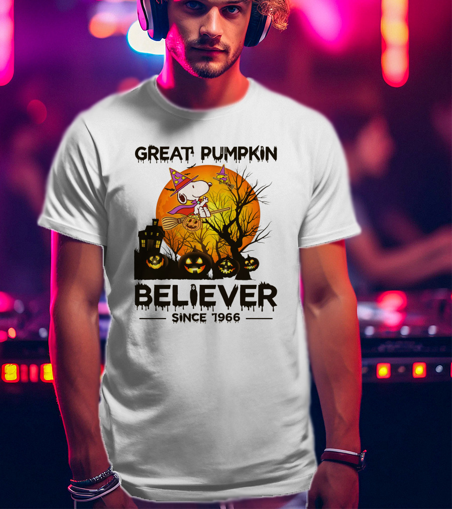 Great Pumpkin Believer Since 1966 Snoopy Halloween Scene T-Shirt