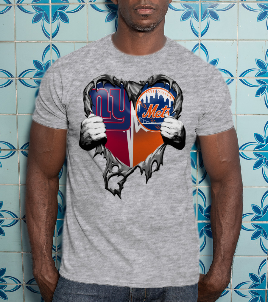 New York Giants Mets Heart Rip T-Shirt