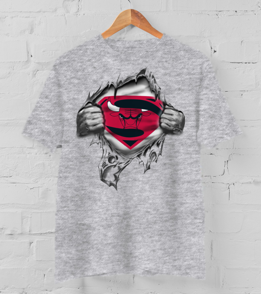 Superman Chicago Bulls Logo Mashup On Ripped Gray T-Shirt