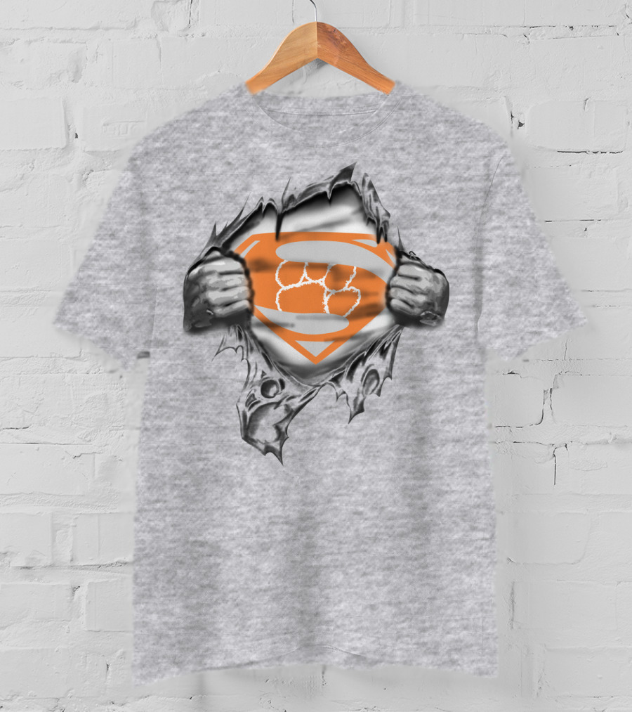 Superman Orange Paw Symbol Torn Chest T-Shirt