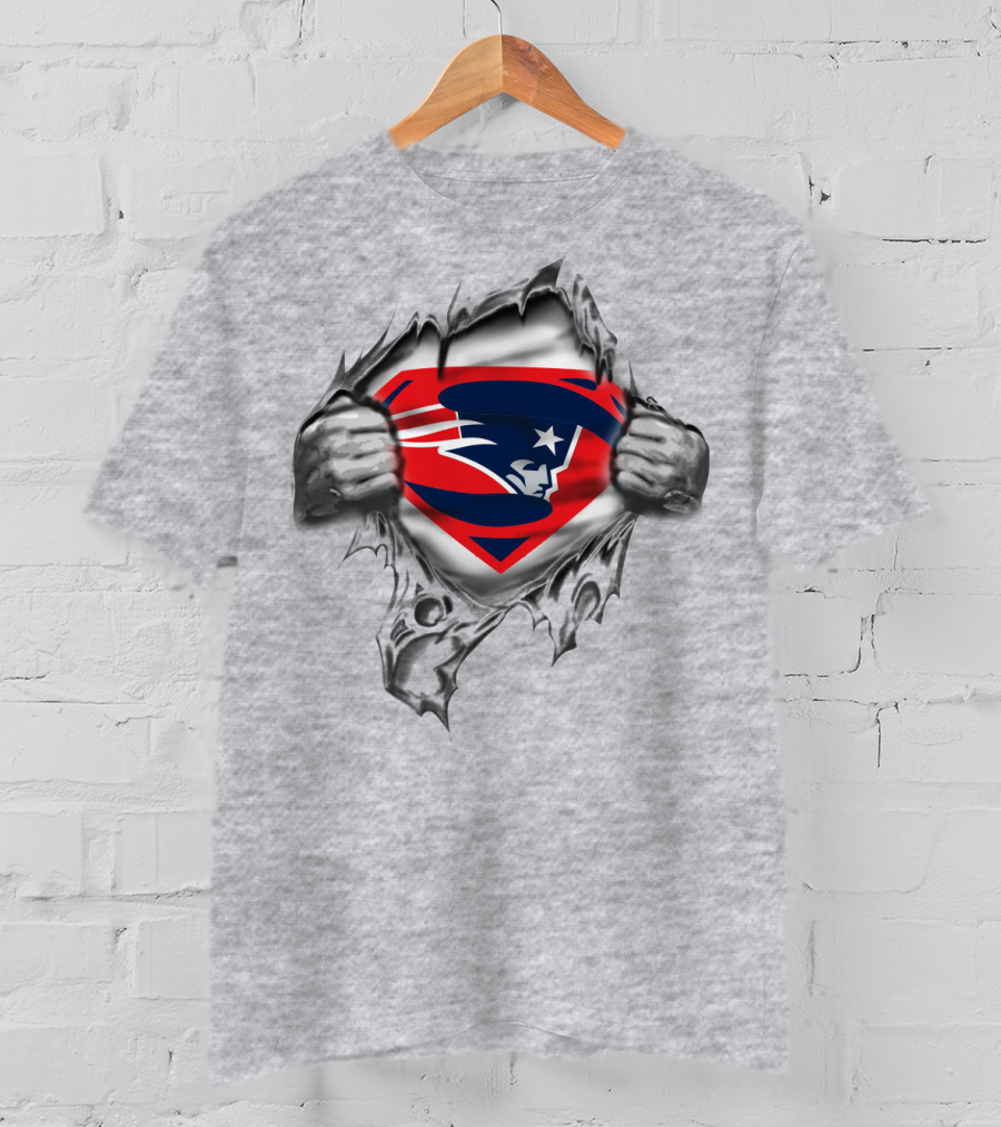 Super Hero Patriots Fan Logo Ripped Chest T-Shirt