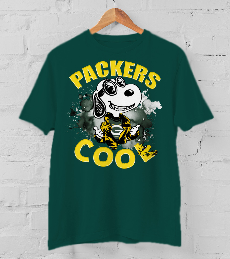 Packers Cool Snoopy Green Bay Packers Football T-Shirt