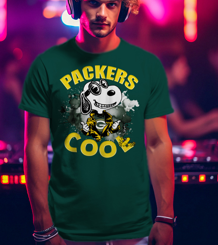 Packers Cool Snoopy Green Bay Packers Football T-Shirt