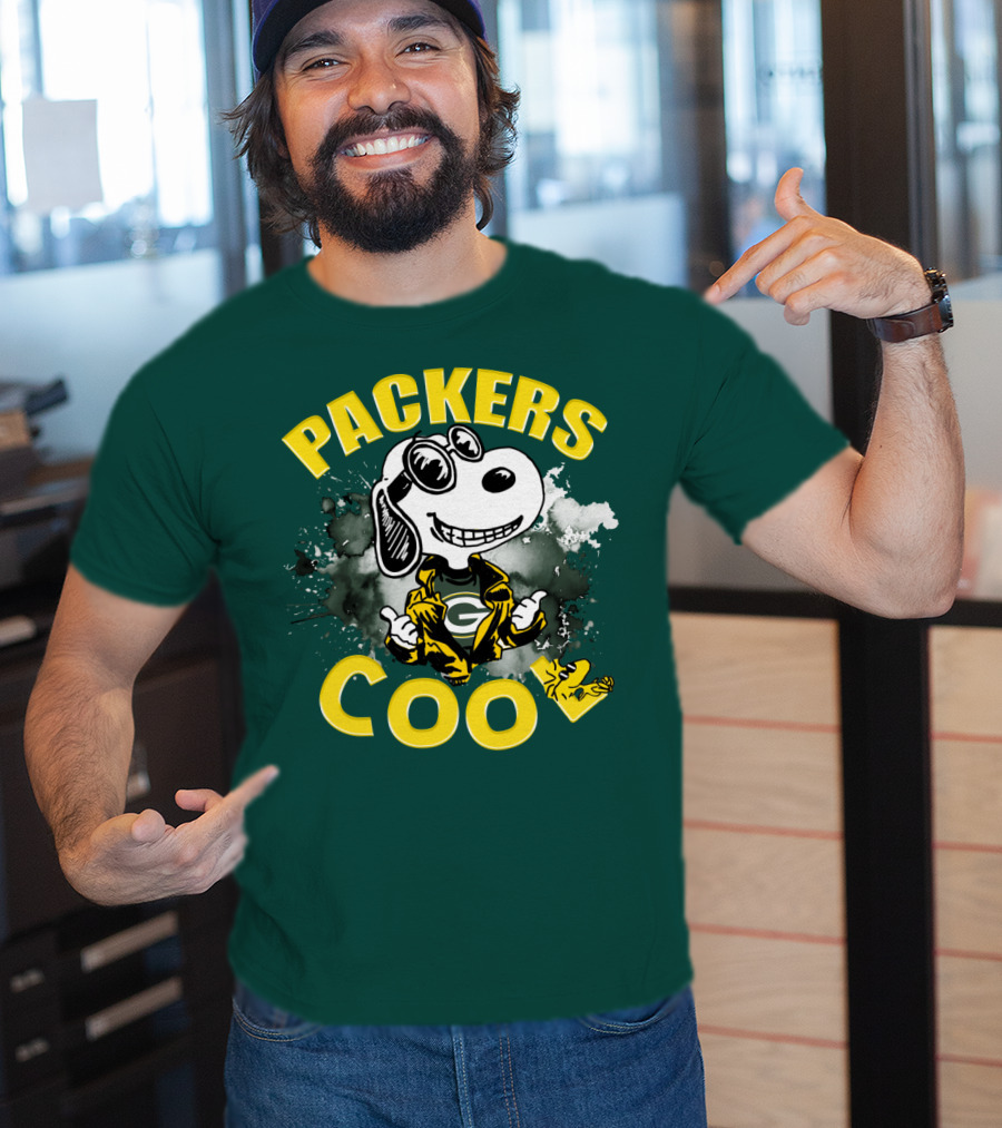 Packers Cool Snoopy Green Bay Packers Football T-Shirt