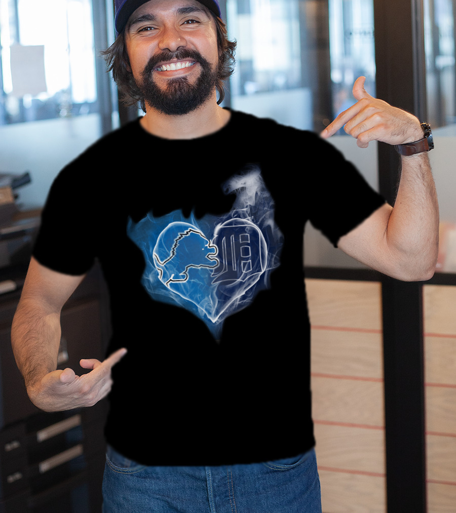Detroit Lions And Tigers Heart T-Shirt